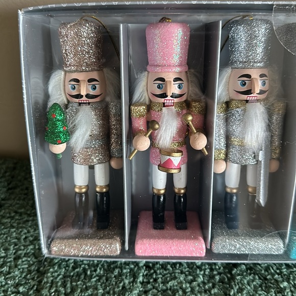 34th & Pine Christmas Holiday Nutcracker Ornaments Set of 6 Pink Blue NEW - Picture 2 of 4